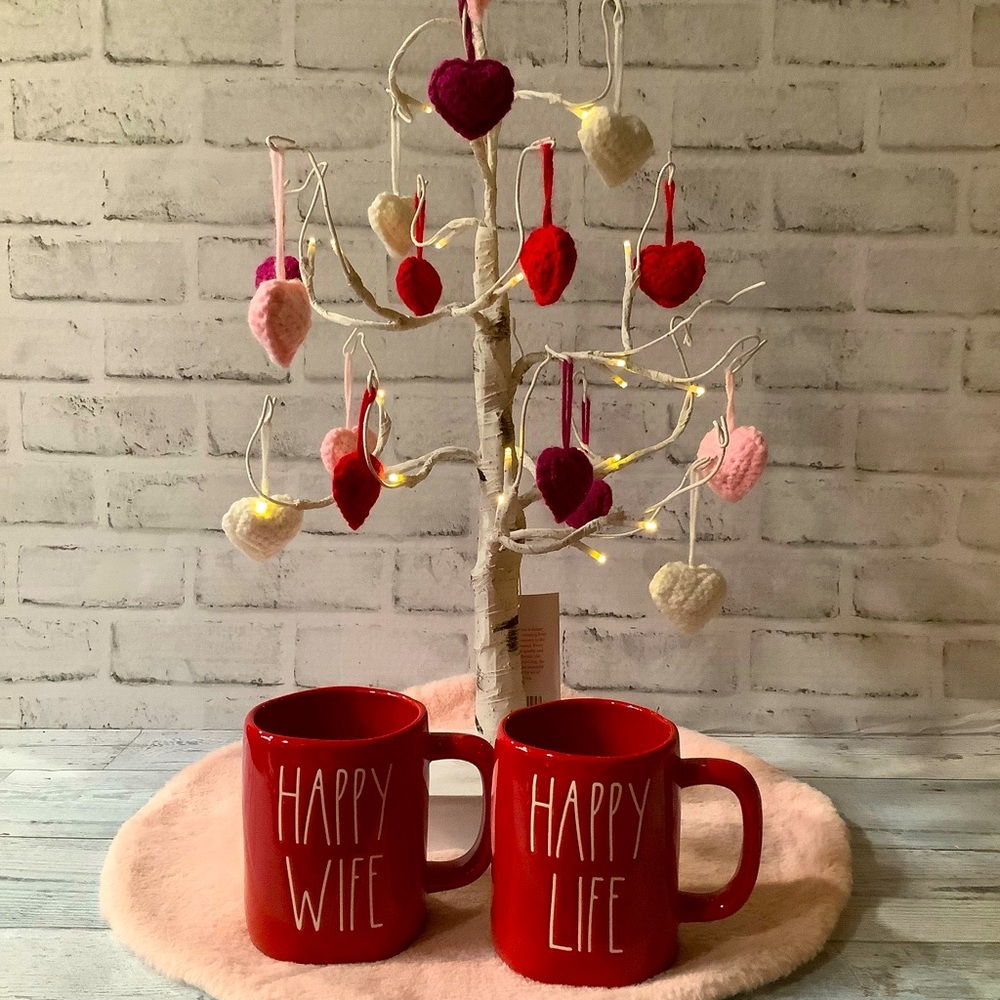 Rae Dunn Set Of 2 Happy Wife Happy Life Valentine Mugs